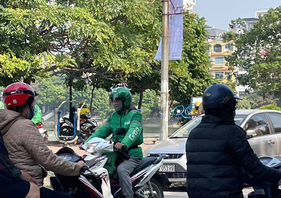 Xe ôm công nghệ liên tục tăng giá, xe cỏ đầu ngõ được thời - 1 Xe ôm công nghệ liên tục tăng giá, xe cỏ đầu ngõ được thời - 1