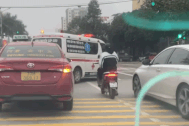 Vụ không nhường đường vì "vướng" đèn đỏ: Xe cấp cứu có một phần lỗi