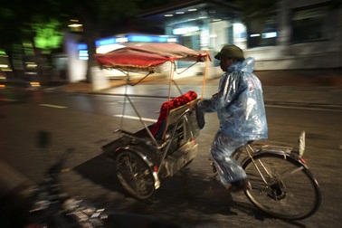 Miền Bắc lạnh, Bắc và Trung Trung Bộ có nơi mưa rất to
