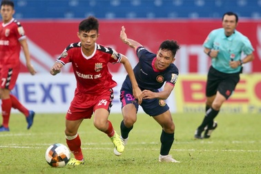 B.Bình Dương nhọc nhằn vượt qua Sài Gòn FC trên sân nhà