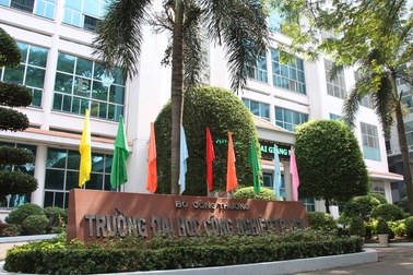 Sinh viên vẫn gặp rắc rối sau sự cố mất dữ liệu điểm cách đây 1 năm