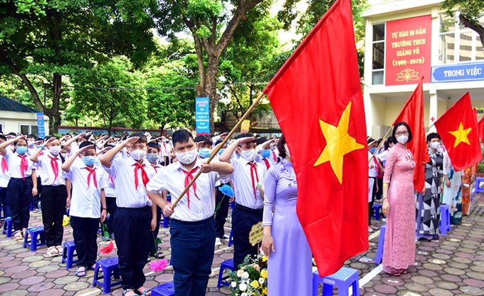 Chương trình lễ khai giảng năm học mới qua truyền hình của học sinh Hà Nội - Ảnh 1.