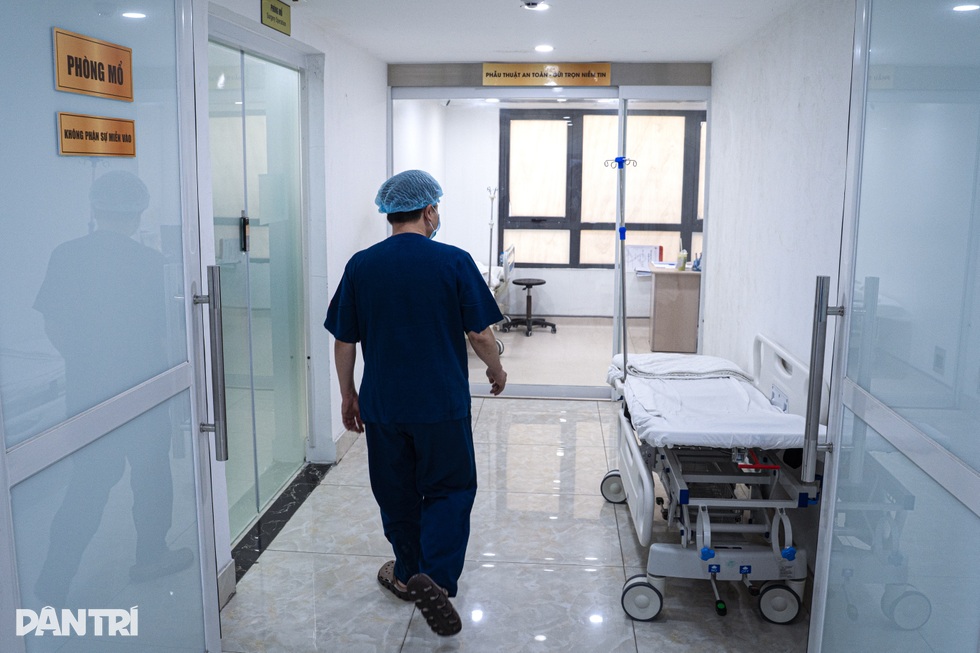 Gặp bác sĩ “bệnh nhân thấy là cười”, xin thôi trưởng khoa để làm lính mổ - 6 Gặp bác sĩ “bệnh nhân thấy là cười”, xin thôi trưởng khoa để làm lính mổ - 6