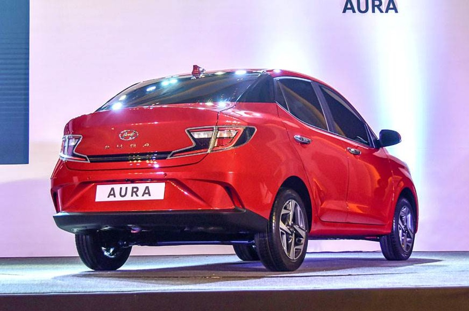 Hyundai ra xe cỡ nhỏ Aura giá tương đương chưa đến 200 triệu đồng - 10 Hyundai ra xe cỡ nhỏ Aura giá tương đương chưa đến 200 triệu đồng - 10