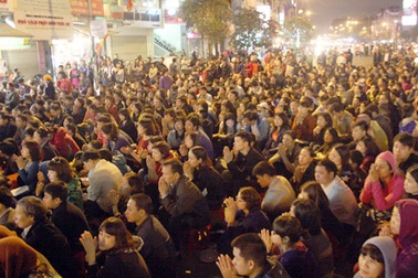 “Biển người” cầu an tại chùa Phúc Khánh