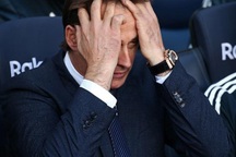 Real Madrid sa thải HLV Lopetegui: “Con tốt thí” của ông trùm Perez