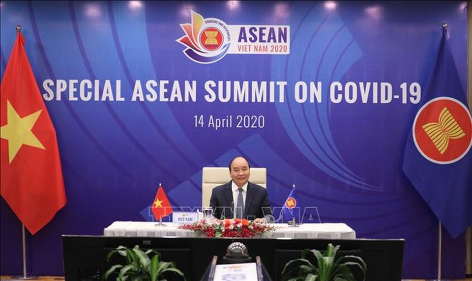Thủ tướng: ASEAN cùng kề vai vượt qua khó khăn trong đại dịch COVID-19 - 1