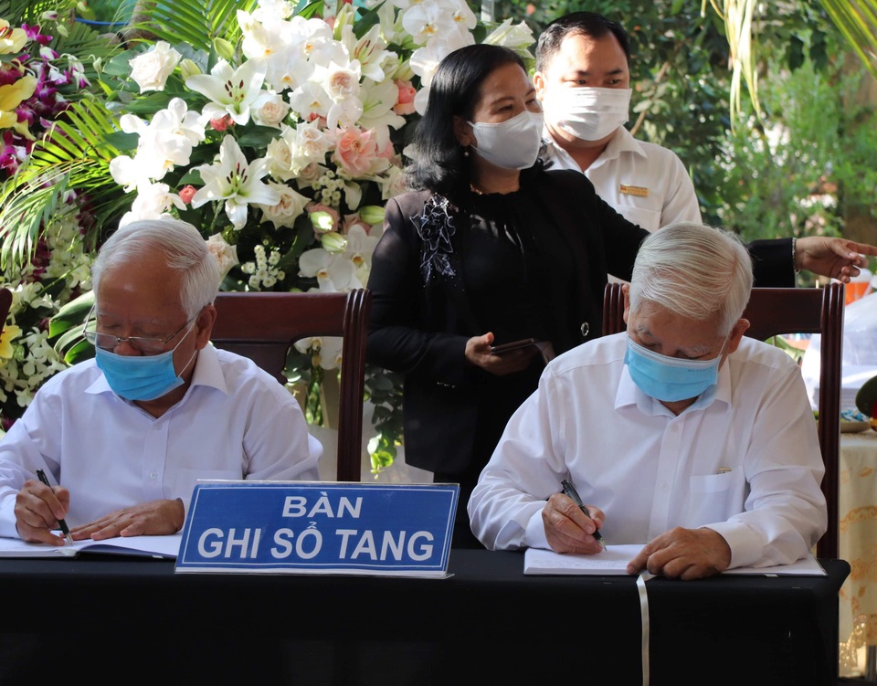Những dòng tiễn biệt nguyên Phó Thủ tướng Trương Vĩnh Trọng - 1 Những dòng tiễn biệt nguyên Phó Thủ tướng Trương Vĩnh Trọng - 1