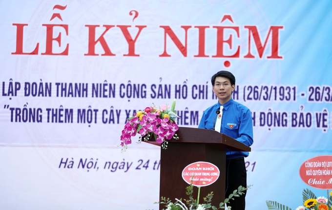 Đoàn Thanh niên Bộ LĐ-TB&XH tổ chức Lễ kỷ niệm 90 năm Ngày thành lập Đoàn và phát động Phong trào “Trồng thêm một cây xanh là thêm một hành động bảo vệ môi trường” - Ảnh 2.