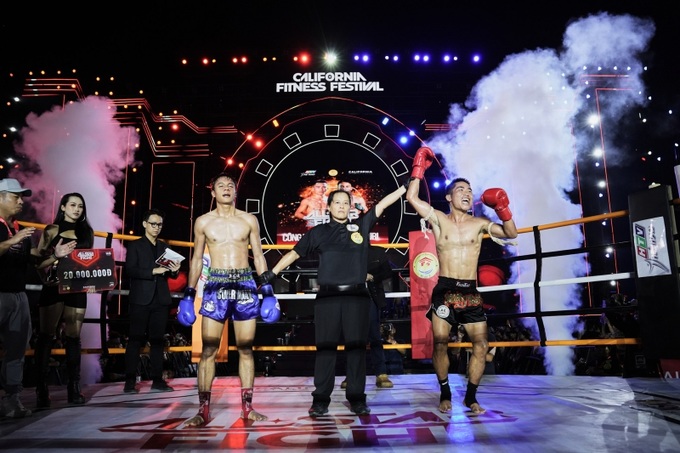Giải đấu võ thuật All-Star Fight và Đại nhạc hội diễn ra liên tiếp ngay trên một sân khấu hoành tráng.