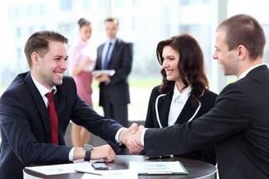 9 mẹo vận dụng ngôn ngữ hình thể khi phỏng vấn