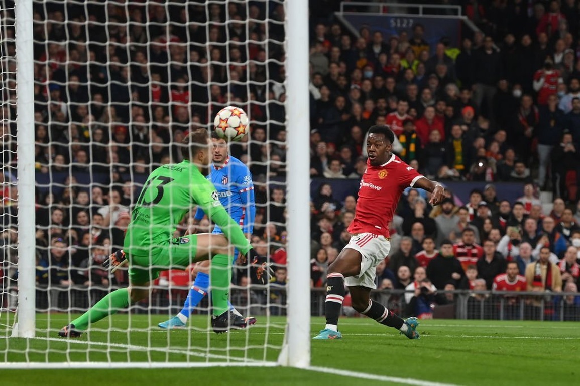 Atletico Madrid loại Man Utd bởi bàn thắng gây tranh cãi - 2 Atletico Madrid loại Man Utd bởi bàn thắng gây tranh cãi - 2