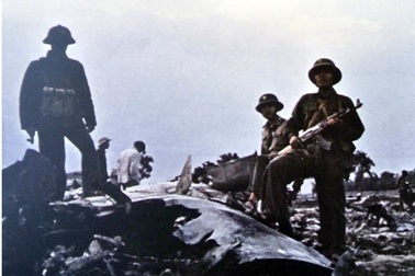 Người Hà Nội đối đầu với "pháo đài bay" B52