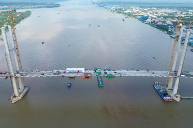 Cuộc kiến thiết đường sá sau ngày thống nhất