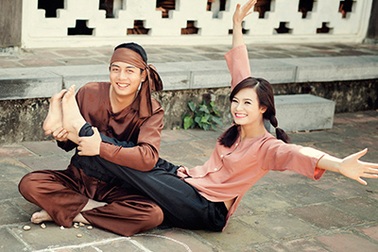 Ảnh cưới bình dị của cặp đôi trẻ trên làng quê Bắc Bộ