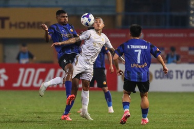 Hà Nội FC hòa thất vọng HA Gia Lai, hụt hơi trong cuộc đua vô địch