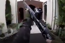 Nghi phạm ở New Zealand phát trực tiếp cảnh xả súng trên Facebook