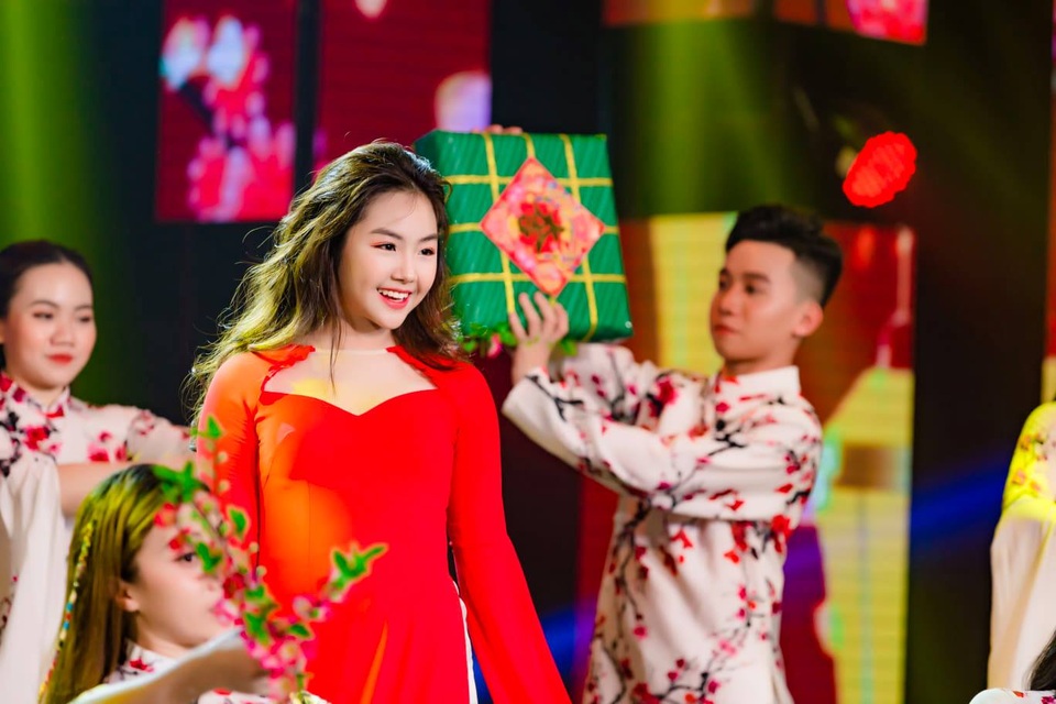 “Thần đồng bolero” 14 tuổi Khánh An tiết lộ những ngày nghỉ học vì corona - 3 “Thần đồng bolero” 14 tuổi Khánh An tiết lộ những ngày nghỉ học vì corona - 3