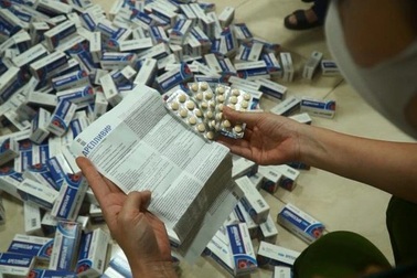 Thận trọng trước thuốc trị Covid-19 không rõ nguồn gốc