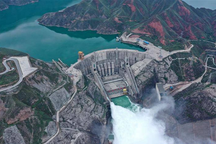 Nắng nóng kỷ lục thách thức lưới điện Trung Quốc