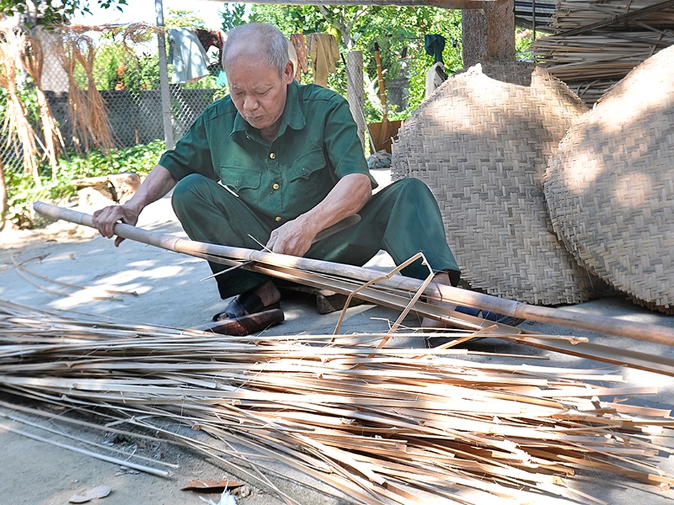 Hà Tĩnh: Bỏ túi hàng trăm ngàn đồng/ngày nhờ… trời nắng to - 1 Hà Tĩnh: Bỏ túi hàng trăm ngàn đồng/ngày nhờ… trời nắng to - 1