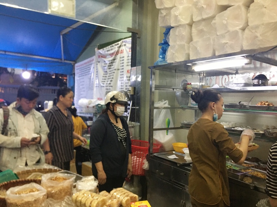 TPHCM: Đồ chay bình dân “hốt bạc” dịp Rằm tháng 7 - 4 TPHCM: Đồ chay bình dân “hốt bạc” dịp Rằm tháng 7 - 4
