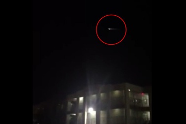 Mảnh vỡ tên lửa Nga thắp sáng bầu trời Mỹ