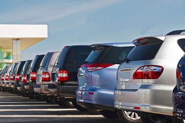 Khó tin mà có thật: Không tiền vẫn mua được ô tô sang