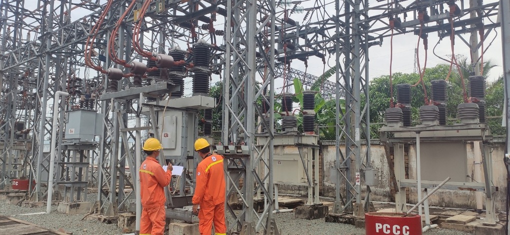 PTC4 thực hiện đảm bảo chất lượng thiết bị trên lưới điện truyền tải - 1 PTC4 thực hiện đảm bảo chất lượng thiết bị trên lưới điện truyền tải - 1