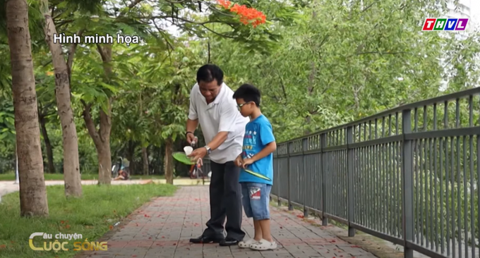 Ba mẹ cần phân chia công việc phù hợp theo từng lứa tuổi của con.