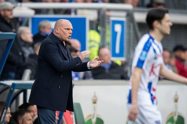 HLV Heerenveen đổ lỗi cho học trò sau chuỗi trận bết bát