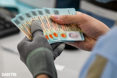 Bộ Công an nêu lý do lược bỏ vân tay, đặc điểm nhận dạng trên thẻ căn cước