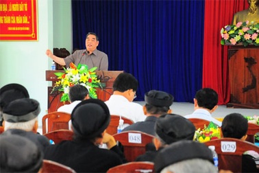 Ông Lê Hồng Anh tiếp xúc cử tri Phật giáo Hòa Hảo