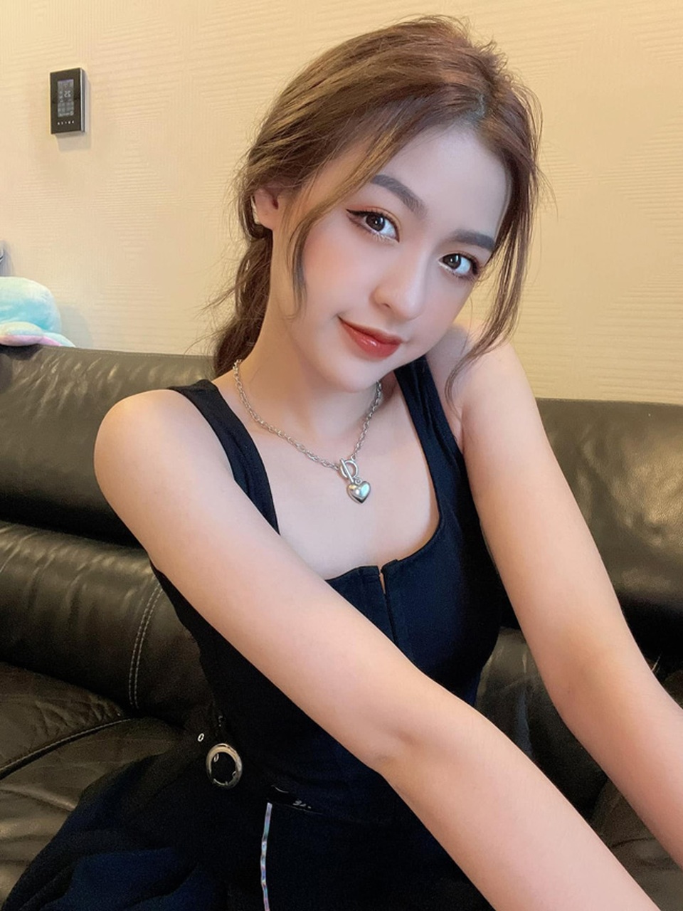 Hot girl trứng rán rũ bỏ vẻ ngây thơ, ngày càng gợi cảm và quyến rũ - 3 Hot girl trứng rán rũ bỏ vẻ ngây thơ, ngày càng gợi cảm và quyến rũ - 3