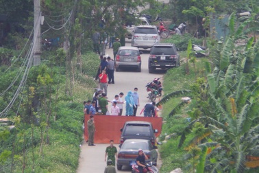 Hà Nội: Thi thể nam giới bị cháy, nhét trong bao tải vứt ven đường