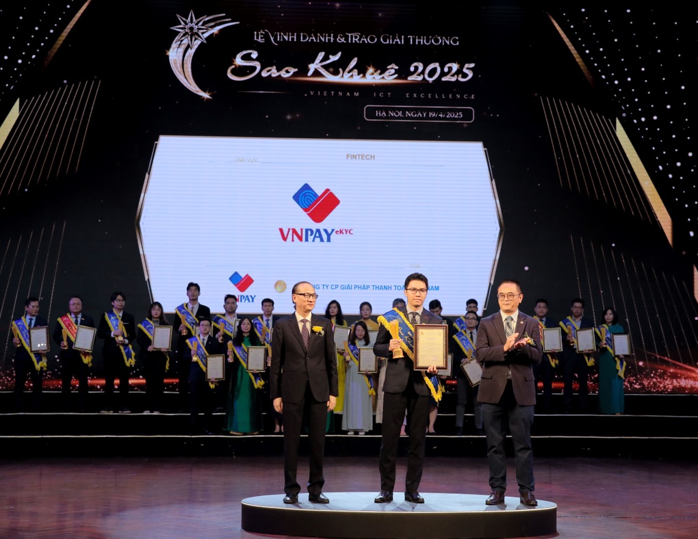 Bộ giải pháp chuyển đổi số VNPAY đạt giải thưởng Sao Khuê 2025 - 3 Bộ giải pháp chuyển đổi số VNPAY đạt giải thưởng Sao Khuê 2025 - 3