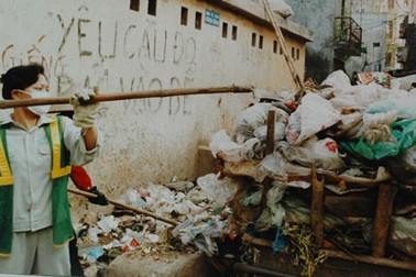 Đổ chất thải bừa bãi có thể bị phạt tới 15 triệu đồng