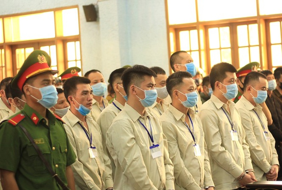 Xét xử 106 bị cáo trong vụ đánh bạc lớn nhất Tây Nguyên - 2 Xét xử 106 bị cáo trong vụ đánh bạc lớn nhất Tây Nguyên - 2