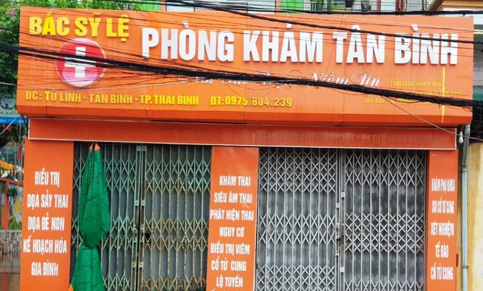 Tạm giữ Phó Trưởng Khoa sản bệnh viện huyện đầu độc cháu nội bị bại não - 1 Tạm giữ Phó Trưởng Khoa sản bệnh viện huyện đầu độc cháu nội bị bại não - 1