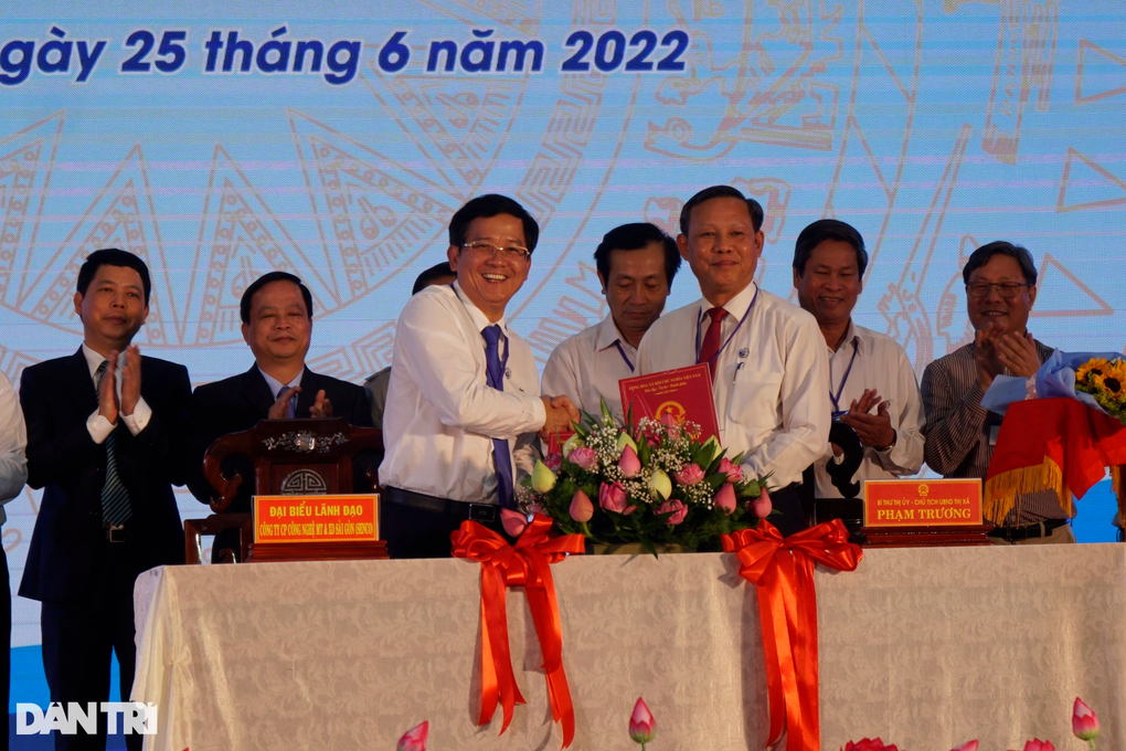 Hàng nghìn tỷ đồng được cam kết rót vào các dự án lớn tại thị xã Hoài Nhơn - 2 Hàng nghìn tỷ đồng được cam kết rót vào các dự án lớn tại thị xã Hoài Nhơn - 2