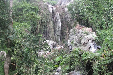 Lở mỏ đá, 2 người thiệt mạng