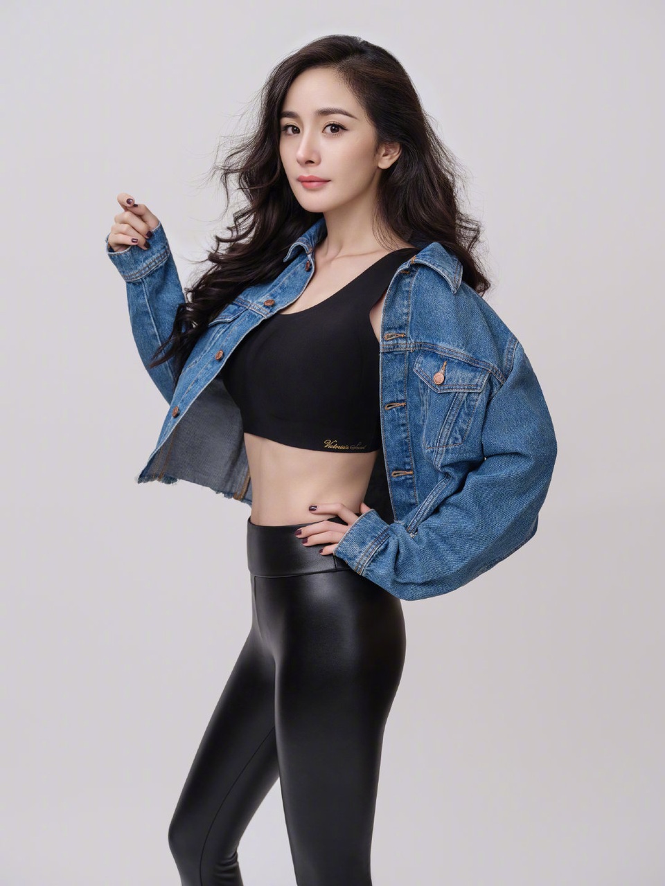 Dương Mịch lại từ chối lời cầu hôn của phi công trẻ Nguỵ Đại Huân - 7 Dương Mịch lại từ chối lời cầu hôn của phi công trẻ Nguỵ Đại Huân - 7