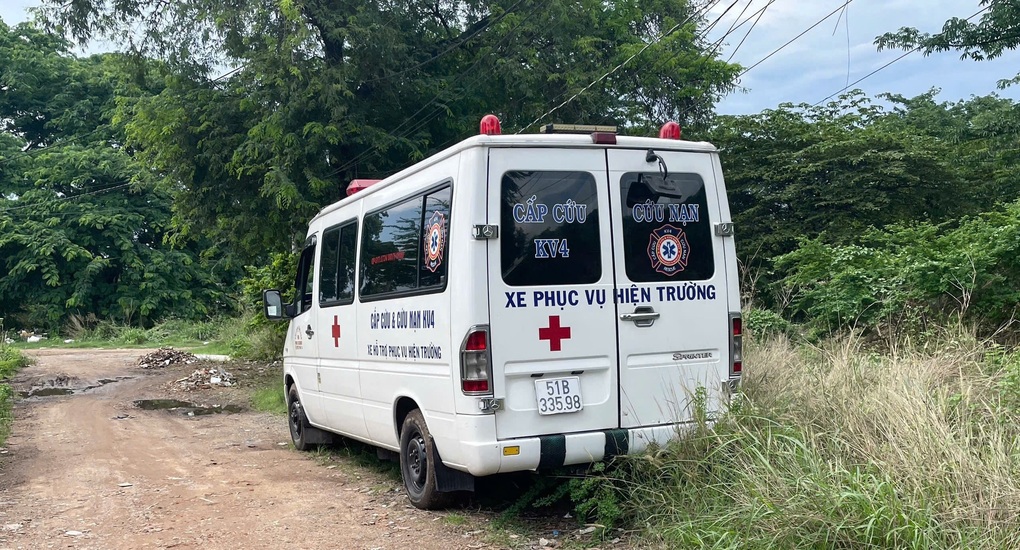 Phát hiện thi thể người phụ nữ trong nghĩa trang Bình Hưng Hòa ở TPHCM - 1 Phát hiện thi thể người phụ nữ trong nghĩa trang Bình Hưng Hòa ở TPHCM