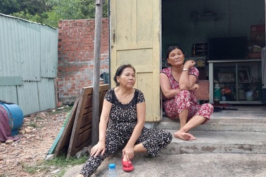 Mùa mưa bão, người dân vùng sạt lở không dám chợp mắt