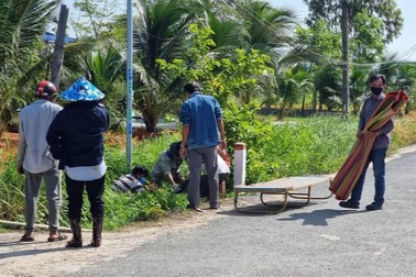 Điều tra nguyên nhân người đàn ông tử vong dưới mương nước