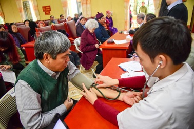 Vĩnh Phúc: Hơn 200 người dân được khám miễn phí