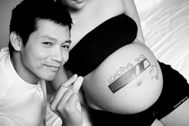 Bộ ảnh hạnh phúc đón con đầu lòng của cặp dancer nổi tiếng Hà thành