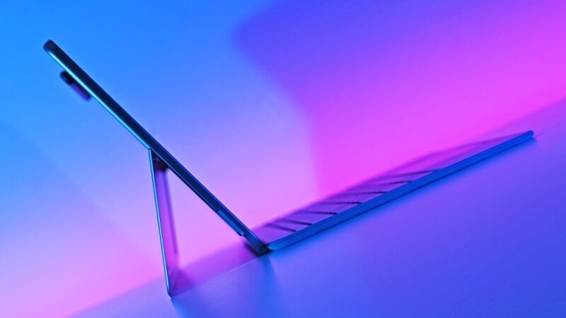 Những ấn tượng ban đầu về chiếc laptop tablet Microsoft Surface Pro 12