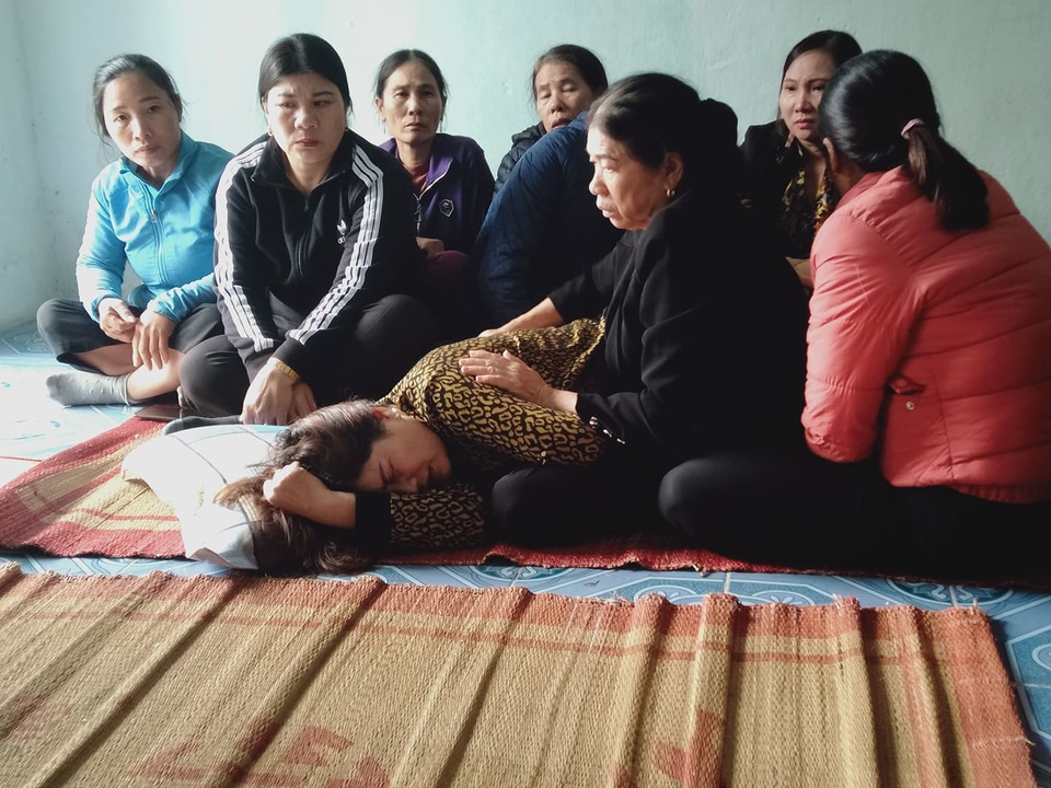 Vụ sạt lở vùi lấp 22 chiến sĩ: “Mưa lũ rất lớn, lạnh khó ngủ lắm vợ ơi!” - 3 Vụ sạt lở vùi lấp 22 chiến sĩ: “Mưa lũ rất lớn, lạnh khó ngủ lắm vợ ơi!” - 3