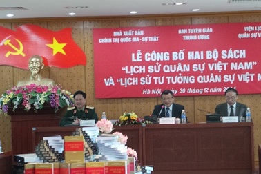 Công bố hai bộ sách “Lịch sử Quân sự Việt Nam”